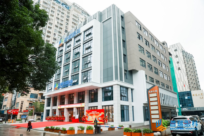 360°全晰定制！福州普瑞带你了解近视手术方式